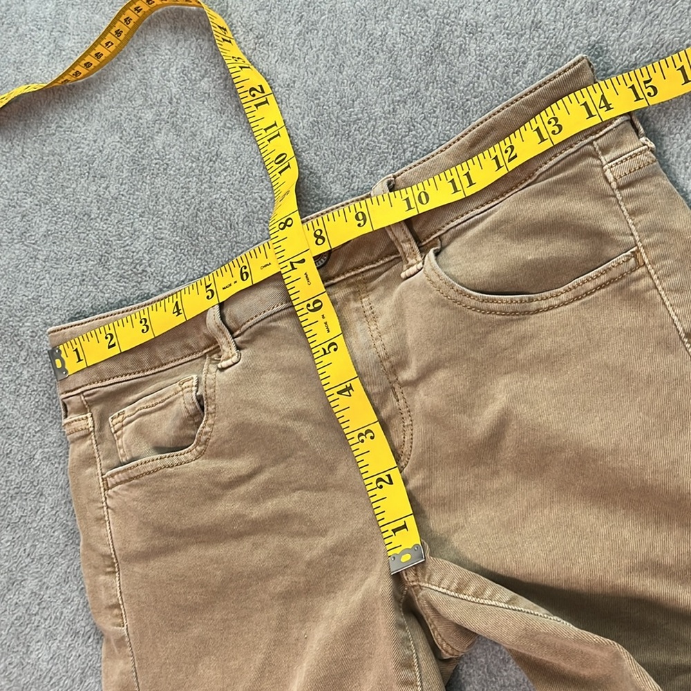 American Eagles Midi Shorts Bundle Lot Size 4 Black Khaki Summer - Picture 3 of 7